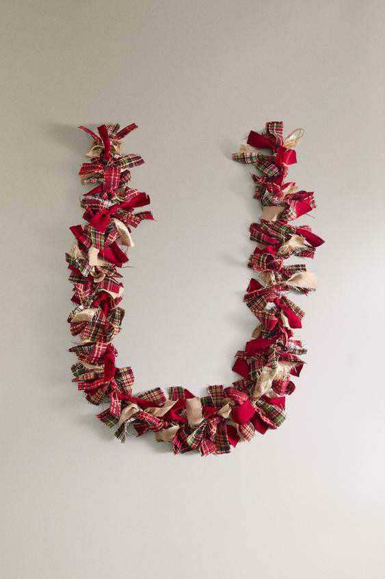 CHRISTMAS FABRIC GARLAND | Zara US
