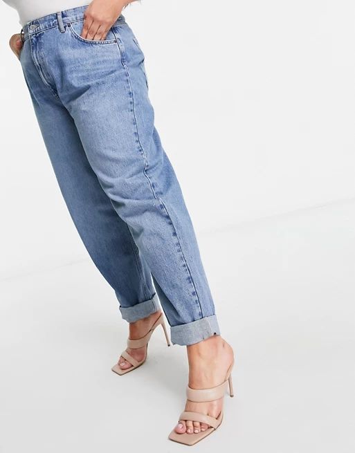 ASOS DESIGN Curve - Losvallende mom jeans met hoge taille in medium wassing | ASOS (Global)