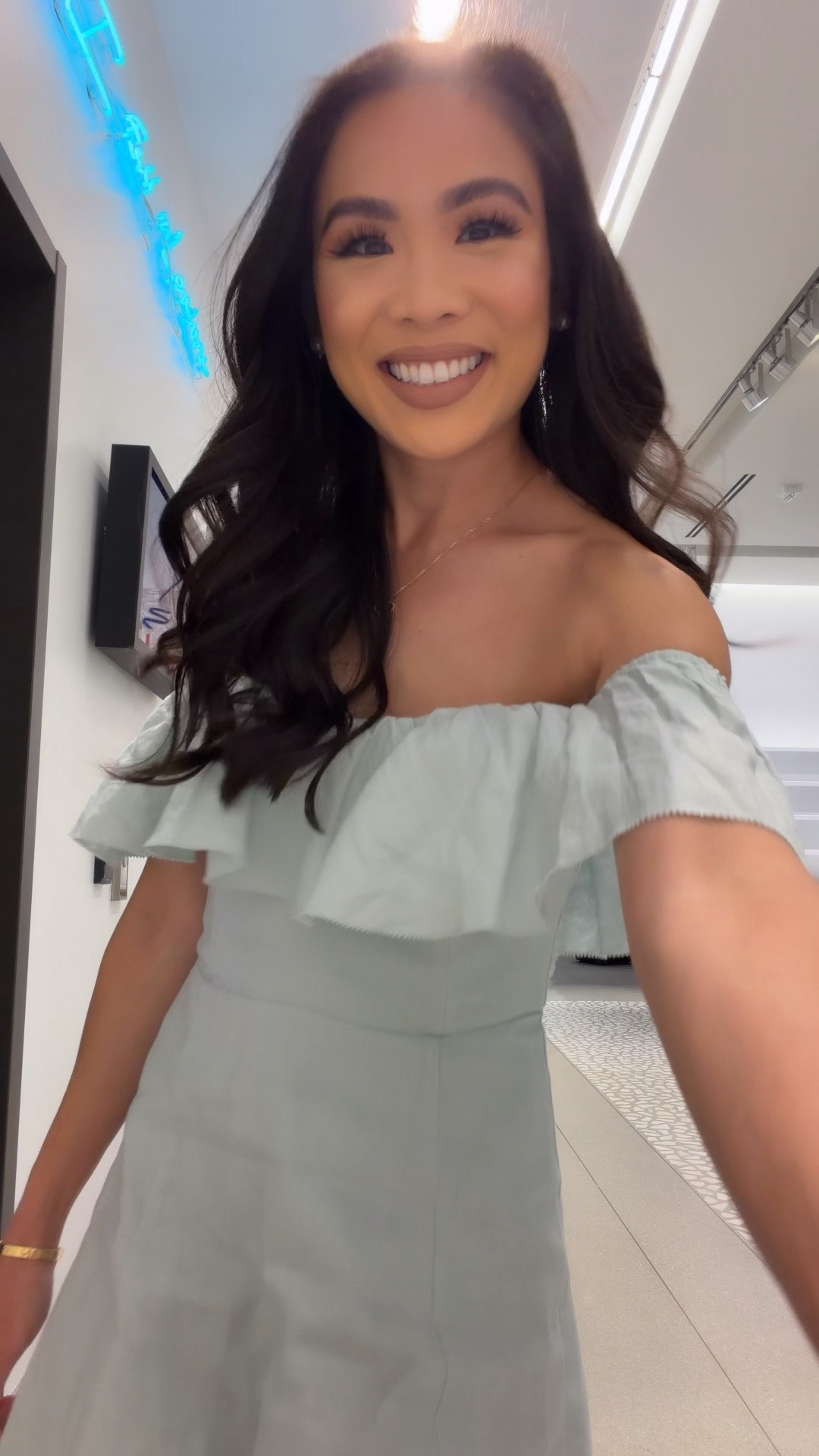 Summer cocktail dress. Linen and perfect for hot weather this breathable dress has comfortable off the shoulder sleeves and a feminine ruffle hem. Wearing size XXS. Comes with a zipper pull to make getting dressed by yourself easy.

#LTKgrwm #LTKPetite