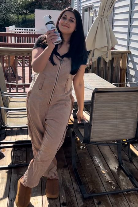 One of my favorite overalls! I have them in 3 different colors. Super comfy with so many pockets! 

#LTKstyletip
