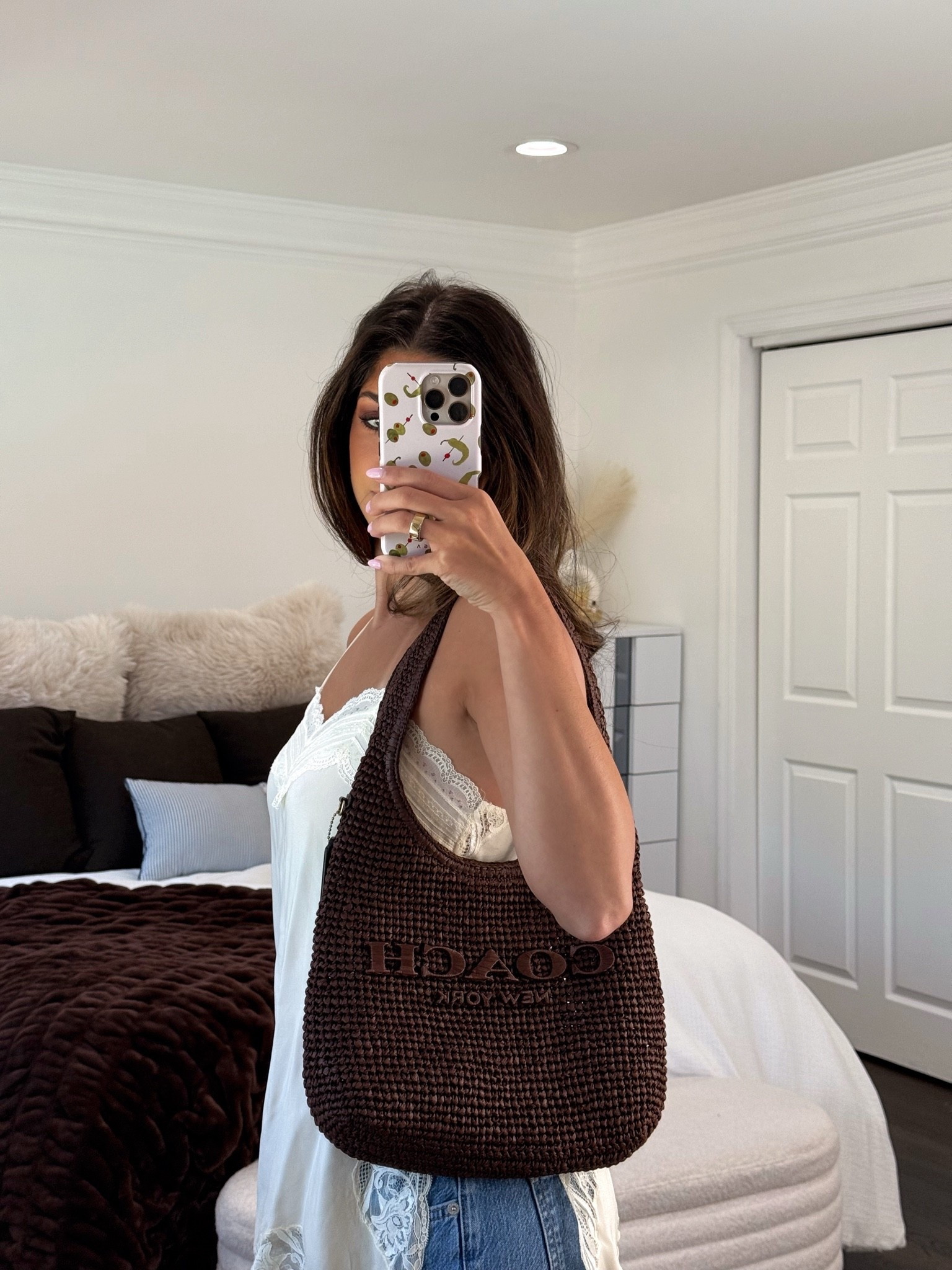 The bag that goes with everything!!! Shop now ☺️🤎  @coach #CoachNY #CoachPartner

#LTKootd #LTKgrwm #LTKSeasonal