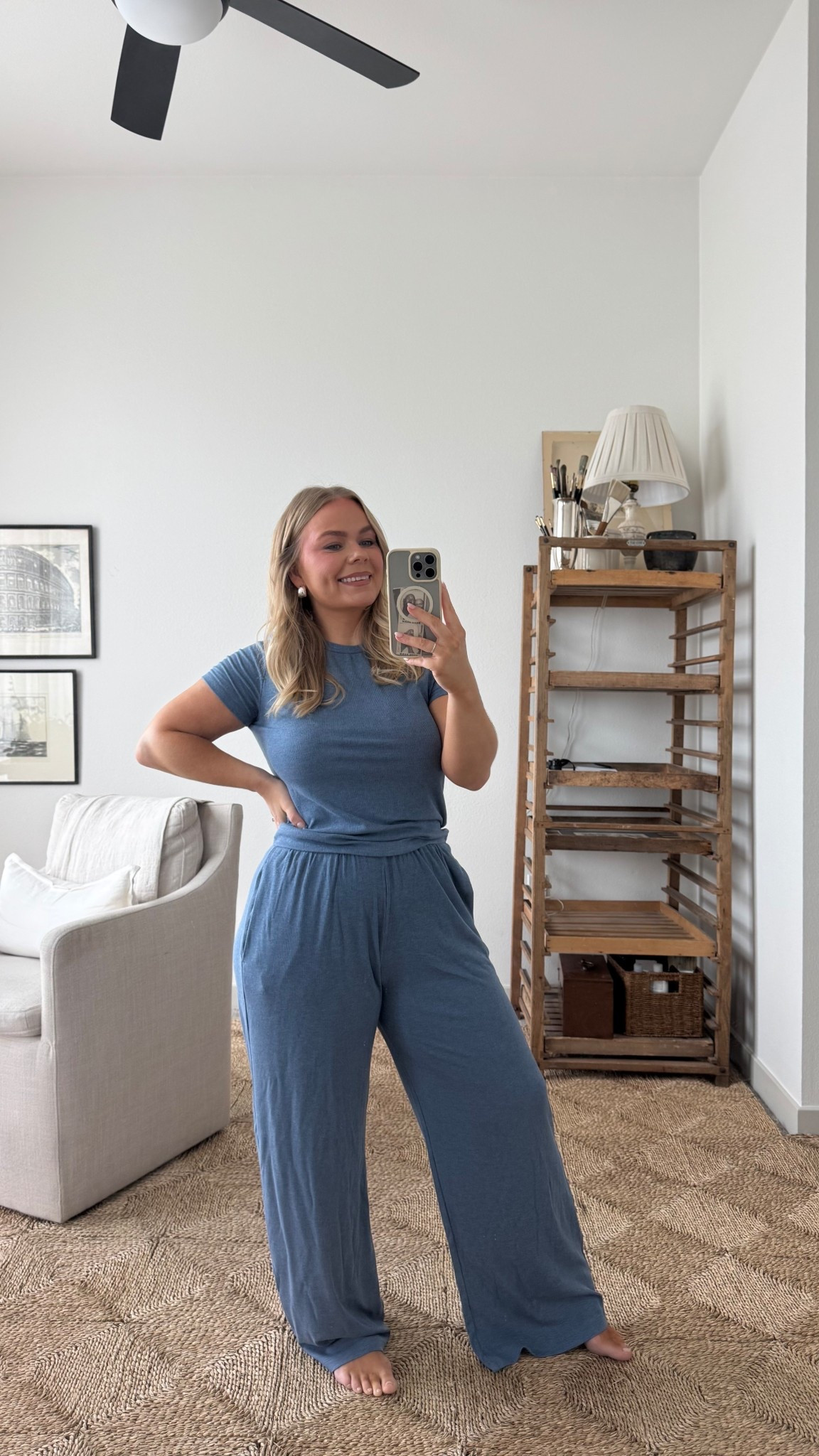 You know how much I love these lounge sets! I thought this was such a classy blue. I’m in size M in both top and bottoms 🤍 @abercrombie #abercrombiepartner