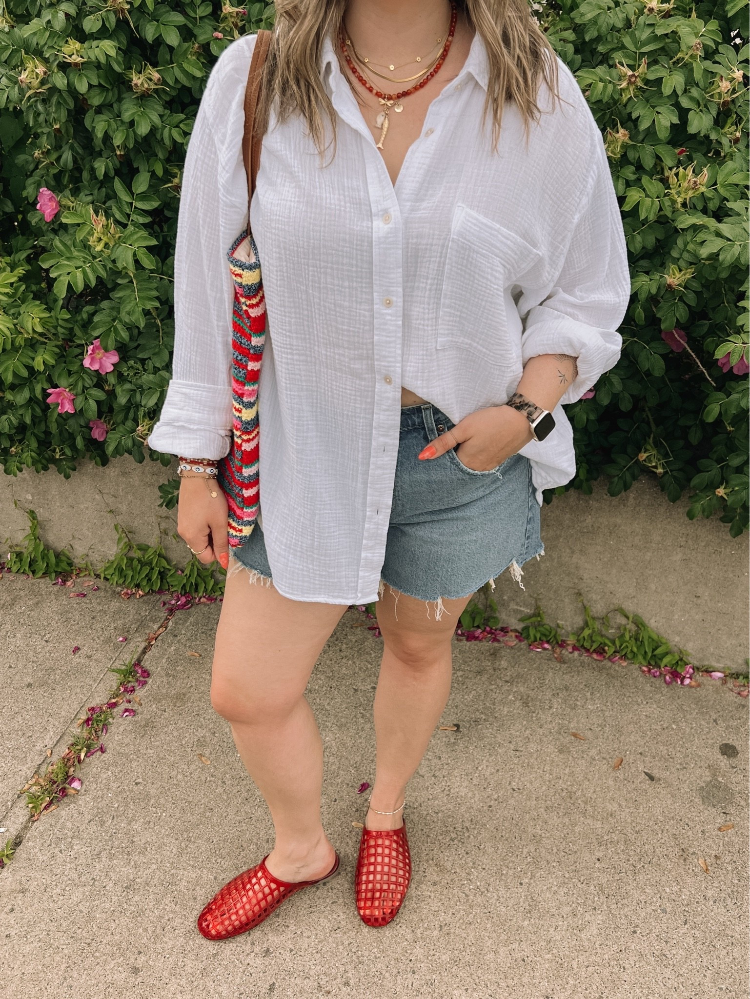 Easy summer outfit! Wearing my usual size L in the white button up shirt, sized up to 32 in the denim shorts. Jelly shoes are quite comfy, I’m a 9.5-10 shoe and wear a 10. Canadian shoe and bag links are under “similar products”

#LTKsale #LTKmidsize #LTKsummer