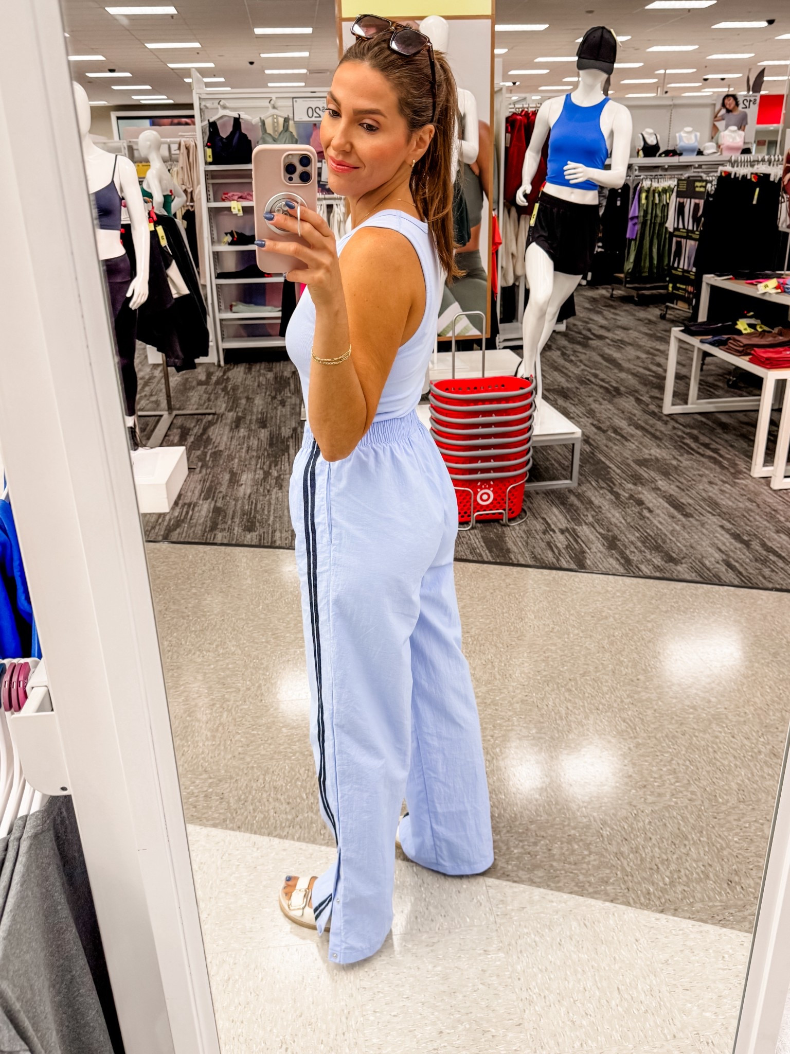 In a size M 

#LTKStyleTip #LTKFindsUnder50