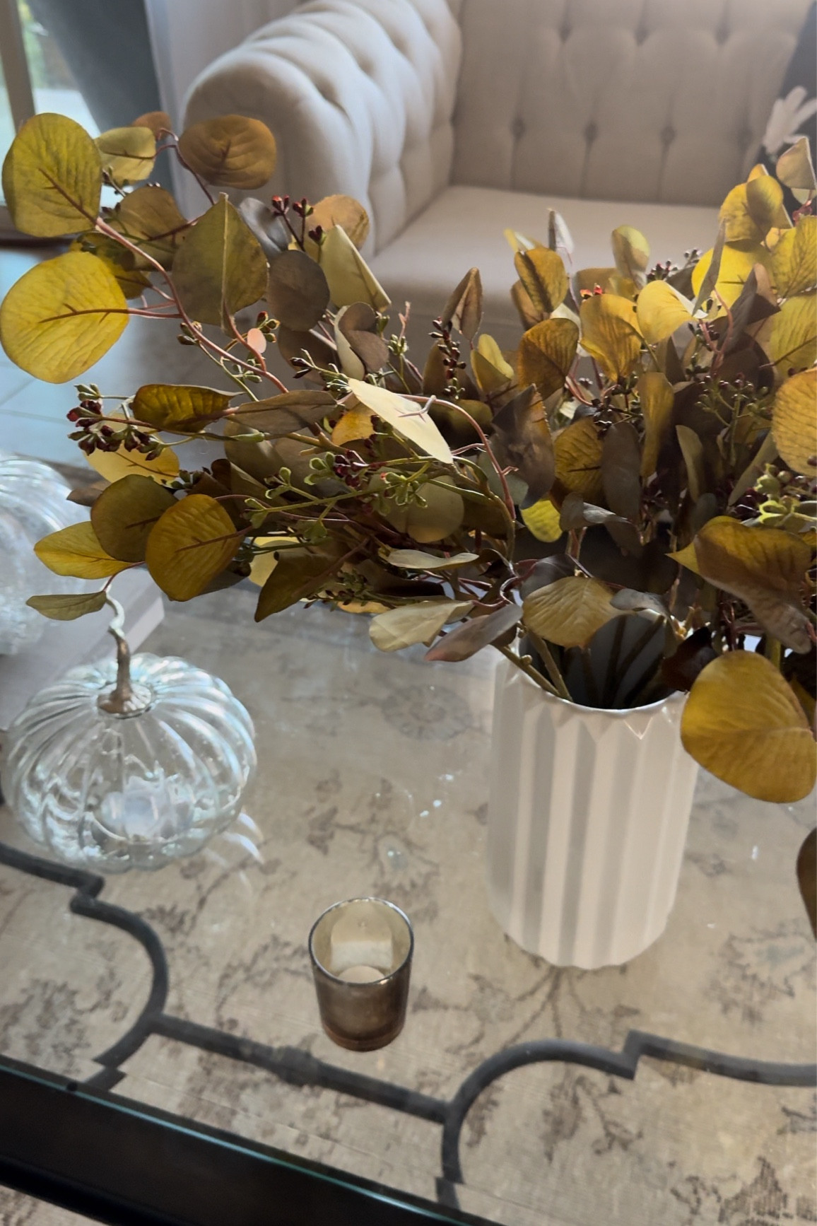 Gorgeous pieces for a beautiful Autumn coffee table!
Candles, leaves, and pumpkins… oh my!



#LTKHome #LTKFamily #LTKSeasonal