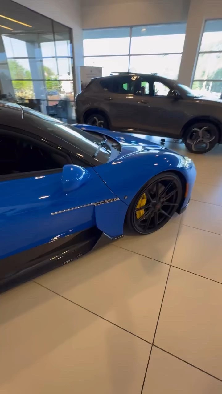 They show me so much love at Maserati!!!

Music: Hustle
Musician: Yellen (from Audio)

 #MaseratiMC20
#MaseratiGrecale
#TaurusSeason
#FirstLadyApproved
