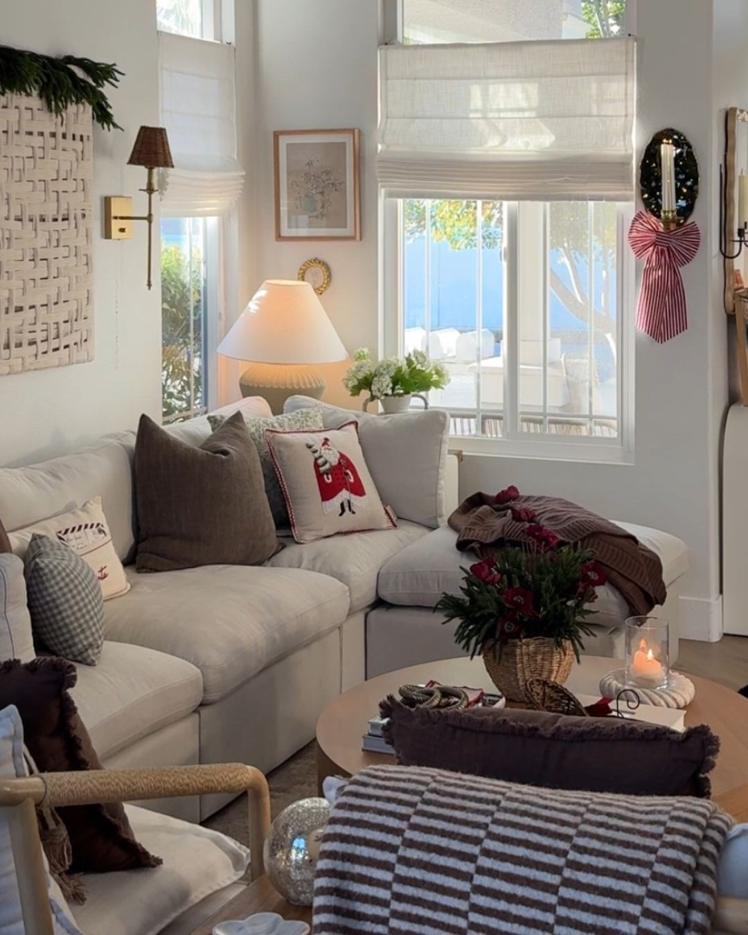 Living room decor, living room, christmas decor 

#LTKHoliday #LTKFindsUnder50 #LTKHome