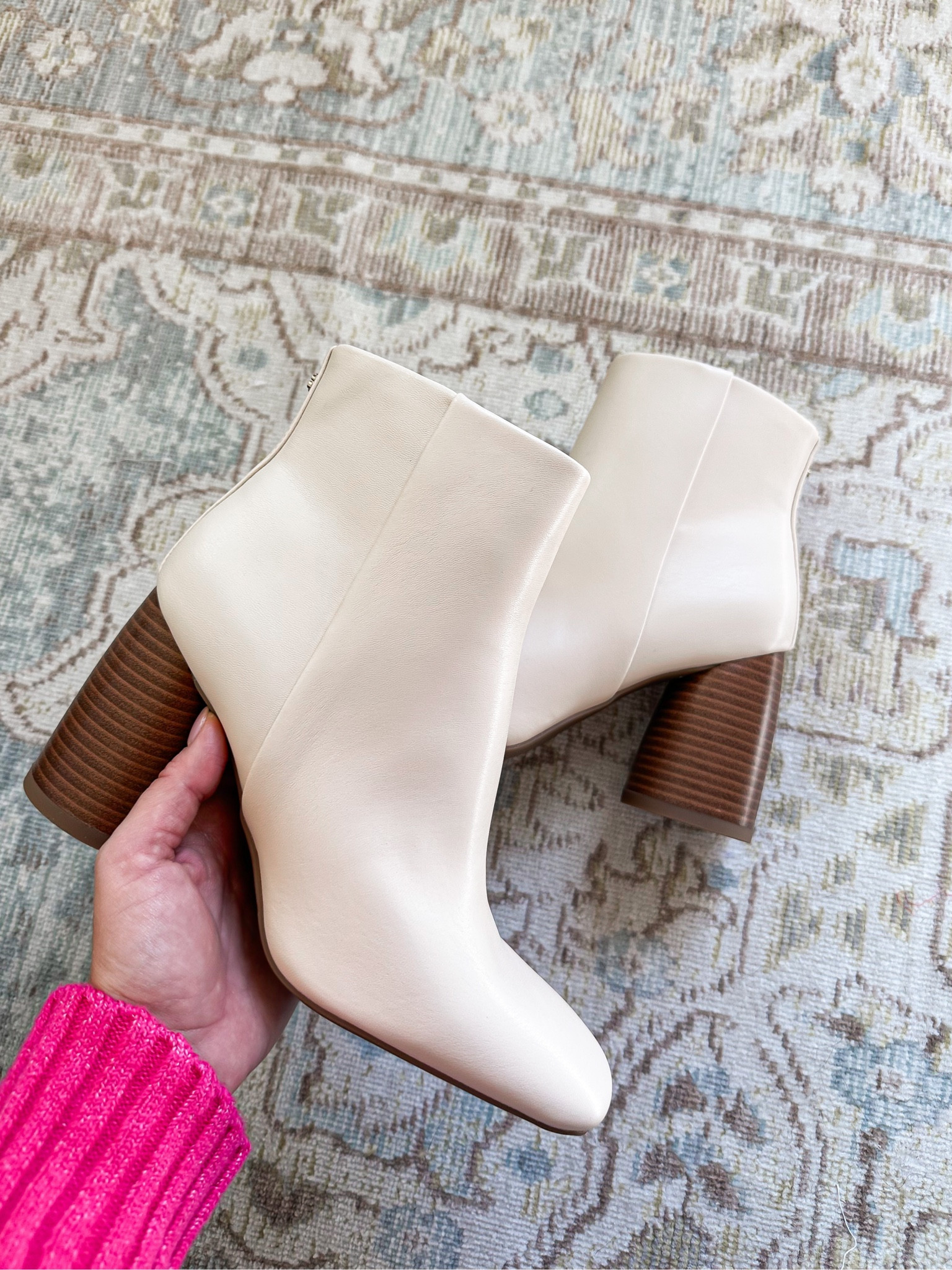 My favorite @walmartfashion finds for September // #walmartpartner #walmartfashion

#LTKSeasonal #LTKshoecrush #LTKfindsunder50