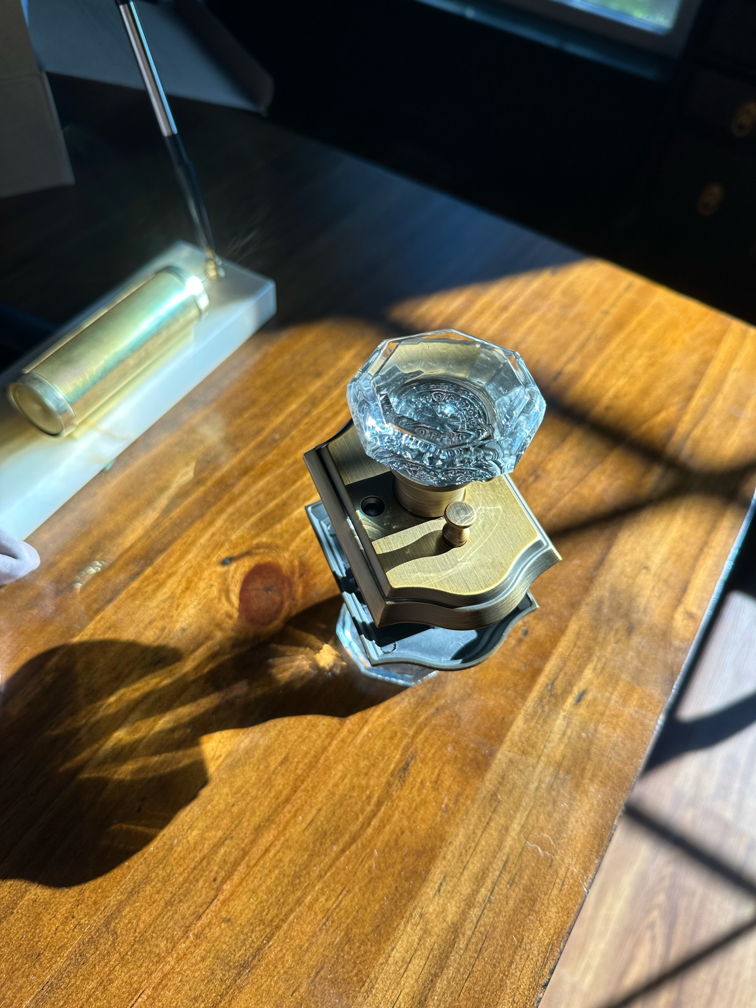 Obsessed with these door handles that make me feel like I’m in Haunting of Hill House 🕯️

#LTKhome