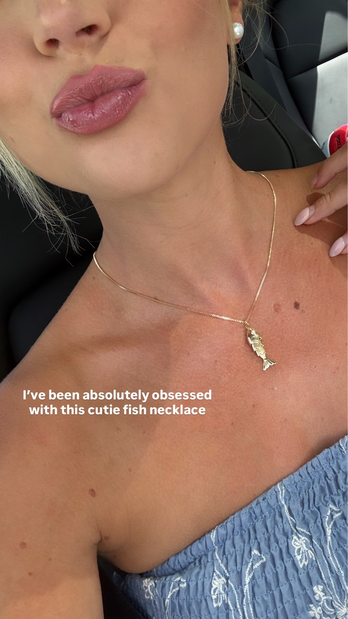 Fish necklace 🐟 it even flops around lol so so cute #summerjewlery #freshcatch #fish