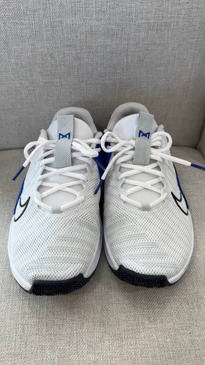 👟 SMILES AND PEARLS GYM FAVS 👟 

🏋🏽‍♀️The Nike Metcon 9 trainer is true to size, wide width friendly, very supportive for weight training. If you need them for cross training, go with the metcon 4s

Lifting, training shoes, workout shoes, athletic sneakers, Nike shoes, Metcon’s, fitness journey, gym shoes, plus size, plus size fashion, workout gear

#LTKVideo #LTKplussize #LTKfitness