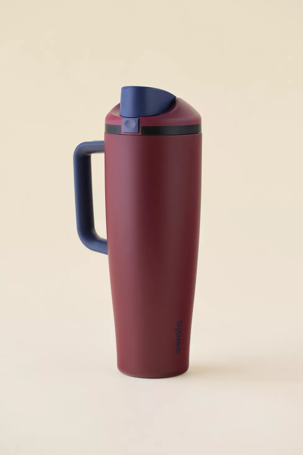 Owala 40 oz FreeSip® Tumbler | Urban Outfitters (US and RoW)