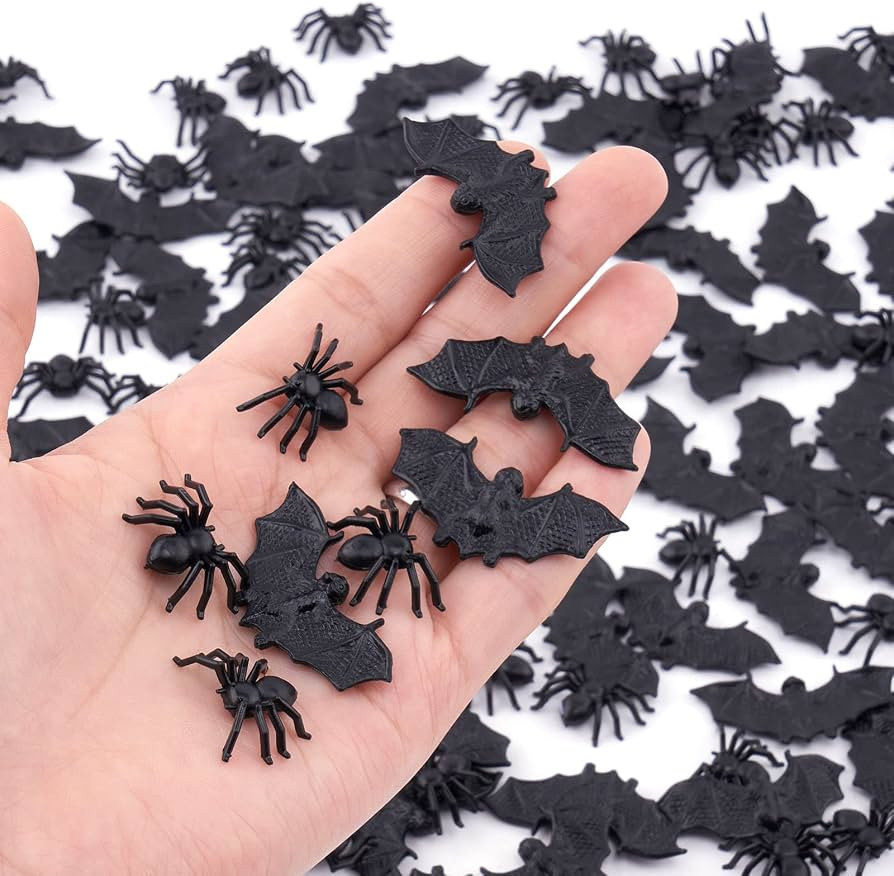 WHXGQ 200 Pcs Plastic Bats Spiders Halloween Mini Bats and Fake Spiders | Amazon (US)