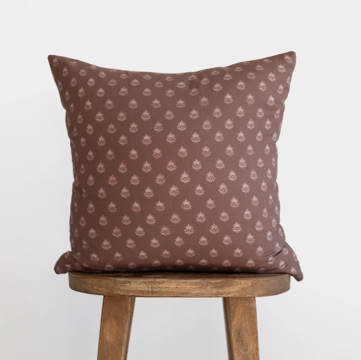 Diamond Flower - Pillow Cover Single - 18" | 22" | Woven Nook