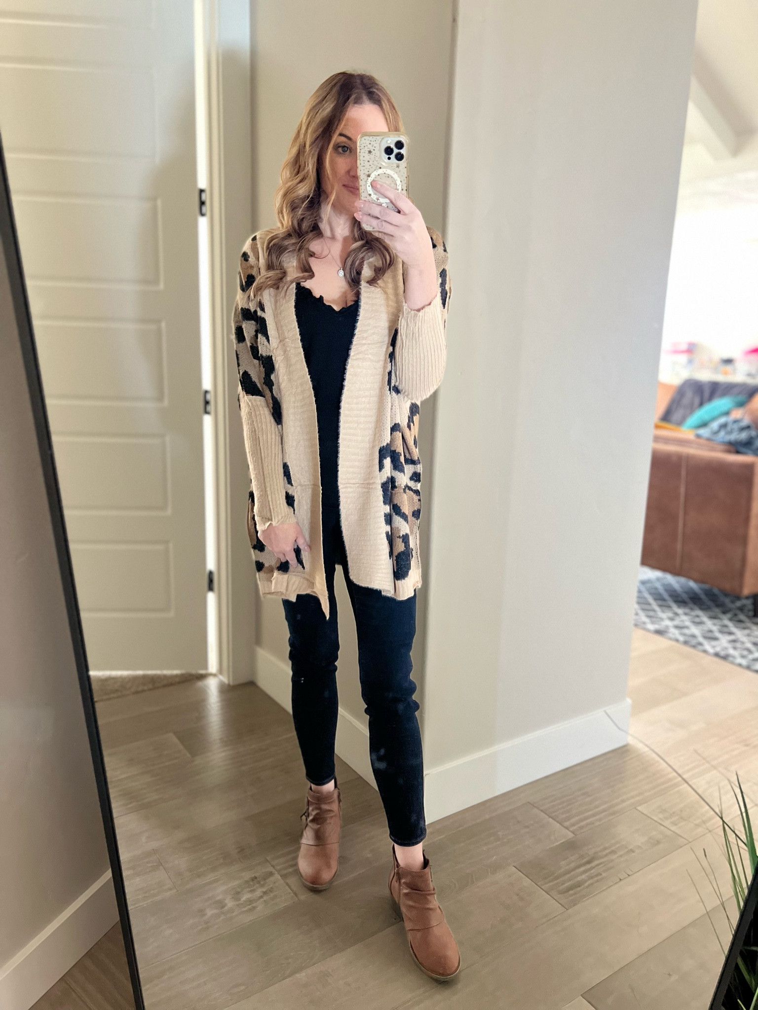 I'm loving this new animal print sweater I found on Amazon.  

It's the perfect way to get in touch with my inner animal 

#LTKSeasonal #LTKcurves #LTKunder50