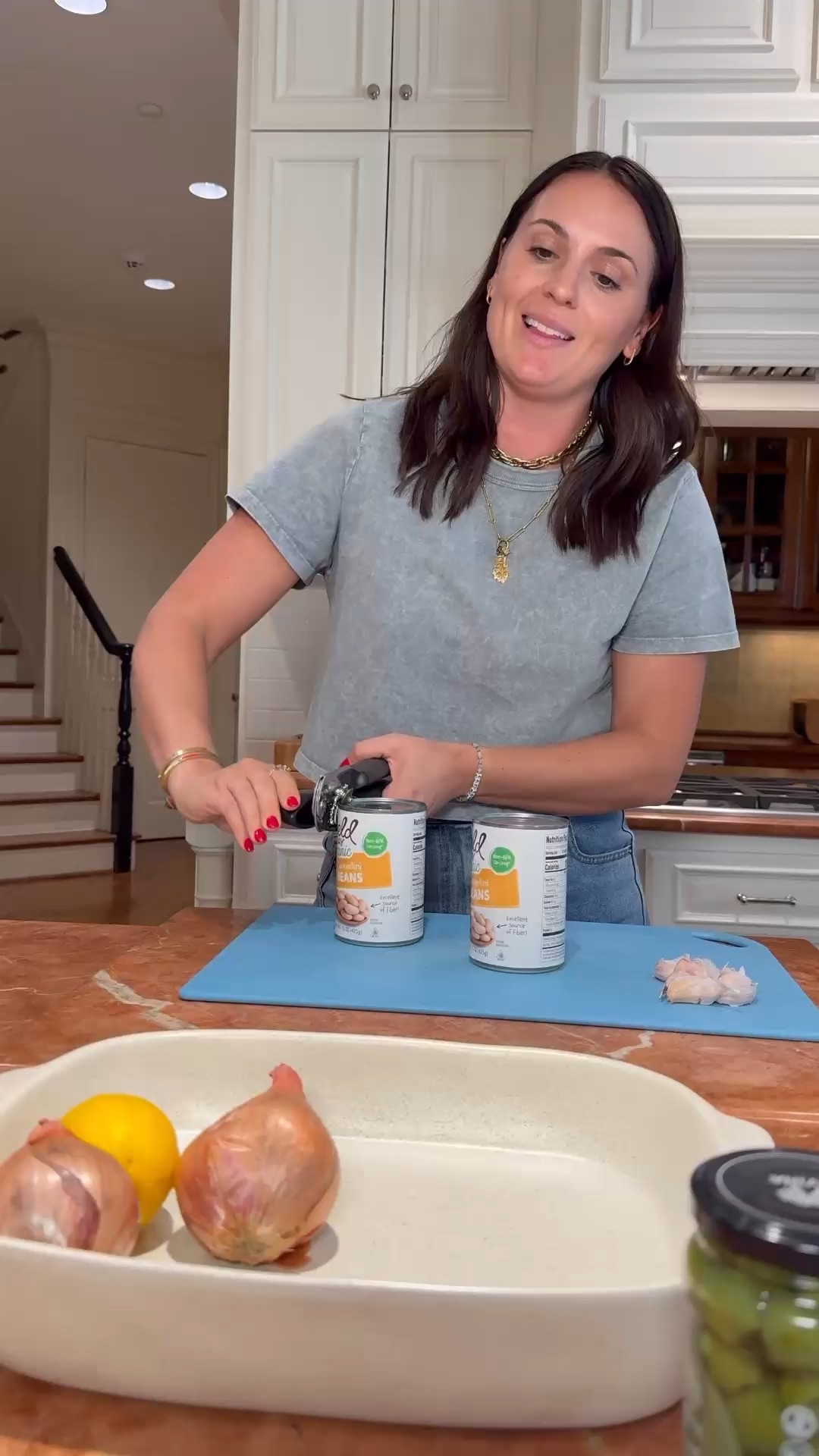 ✨ Stupid easy. Crazy impressive. My Roasted Chicken with Lemony White Beans is the kind of dinner that feels restaurant-worthy but takes almost zero effort. Just dump everything in a baking dish, let the oven work its magic, and boom — golden chicken, creamy beans, and zesty lemon in every bite. 🍋🍗

Perfect for weeknights, date nights, or when you want big flavor without the fuss!

https://thedefineddish.com/one-pan-chicken-with-lemony-white-beans/

#LTKHome #LTKFindsUnder100 #LTKFindsUnder50