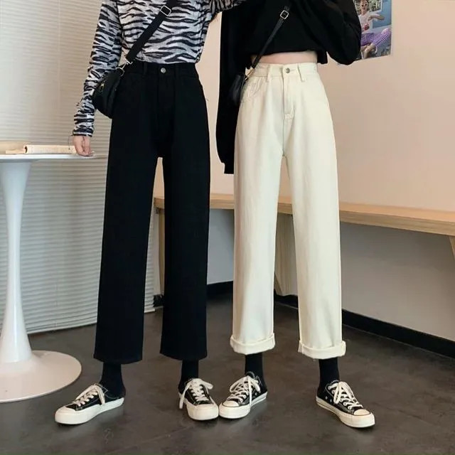Hippona - Cropped Straight Leg Jeans | YesStyle | YesStyle Global