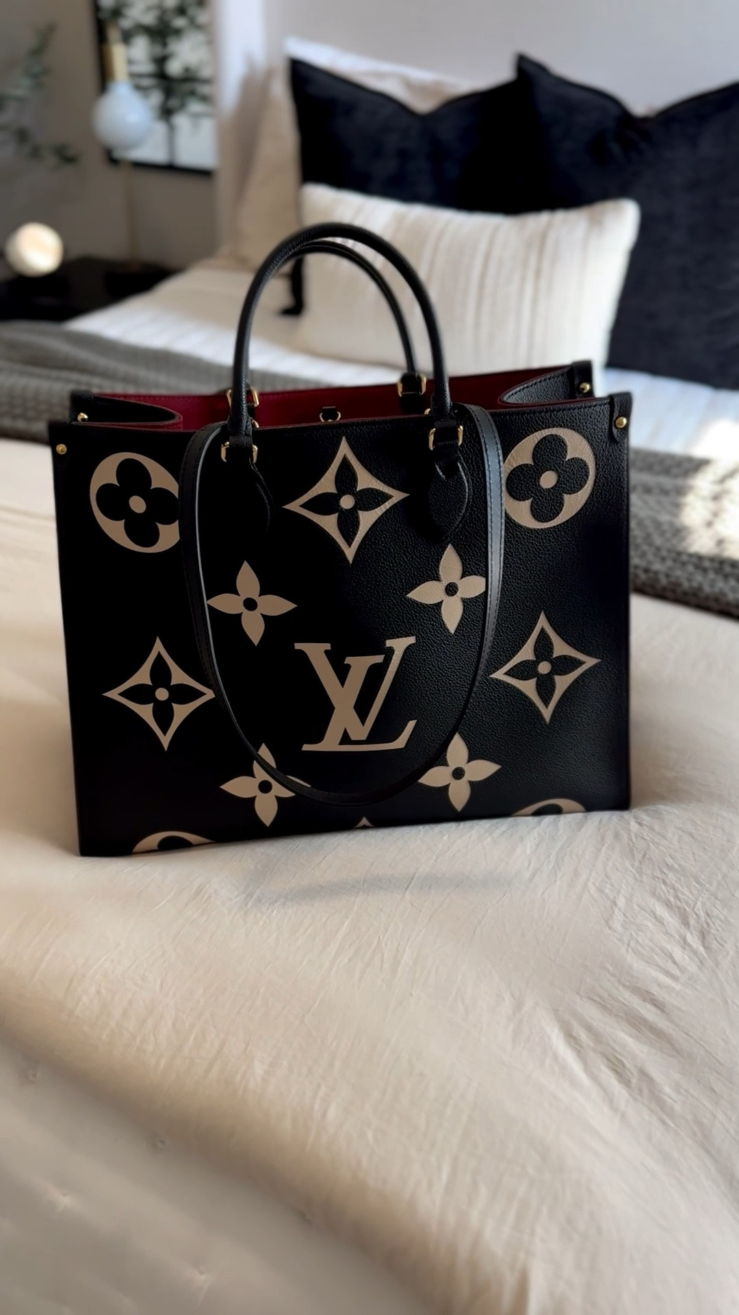 My Louis Vuitton ONTHEGO bag is available in some great spring colors ￼

#LTKSeasonal #LTKOver40 #LTKootd