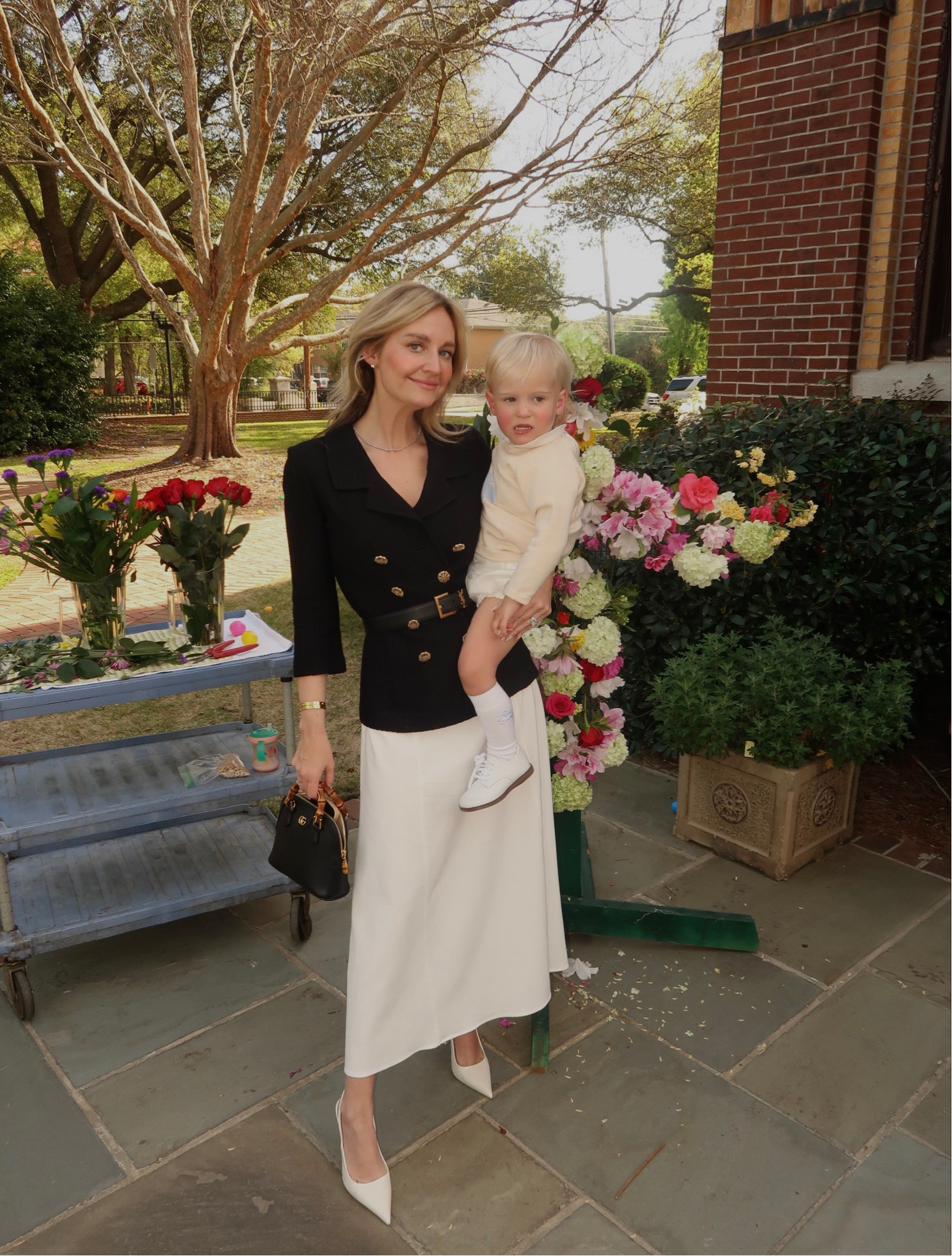 all my favorite staples in one outfit // white skirt + blazer + belt 

#LTKitbag #LTKworkwear #LTKstyletip