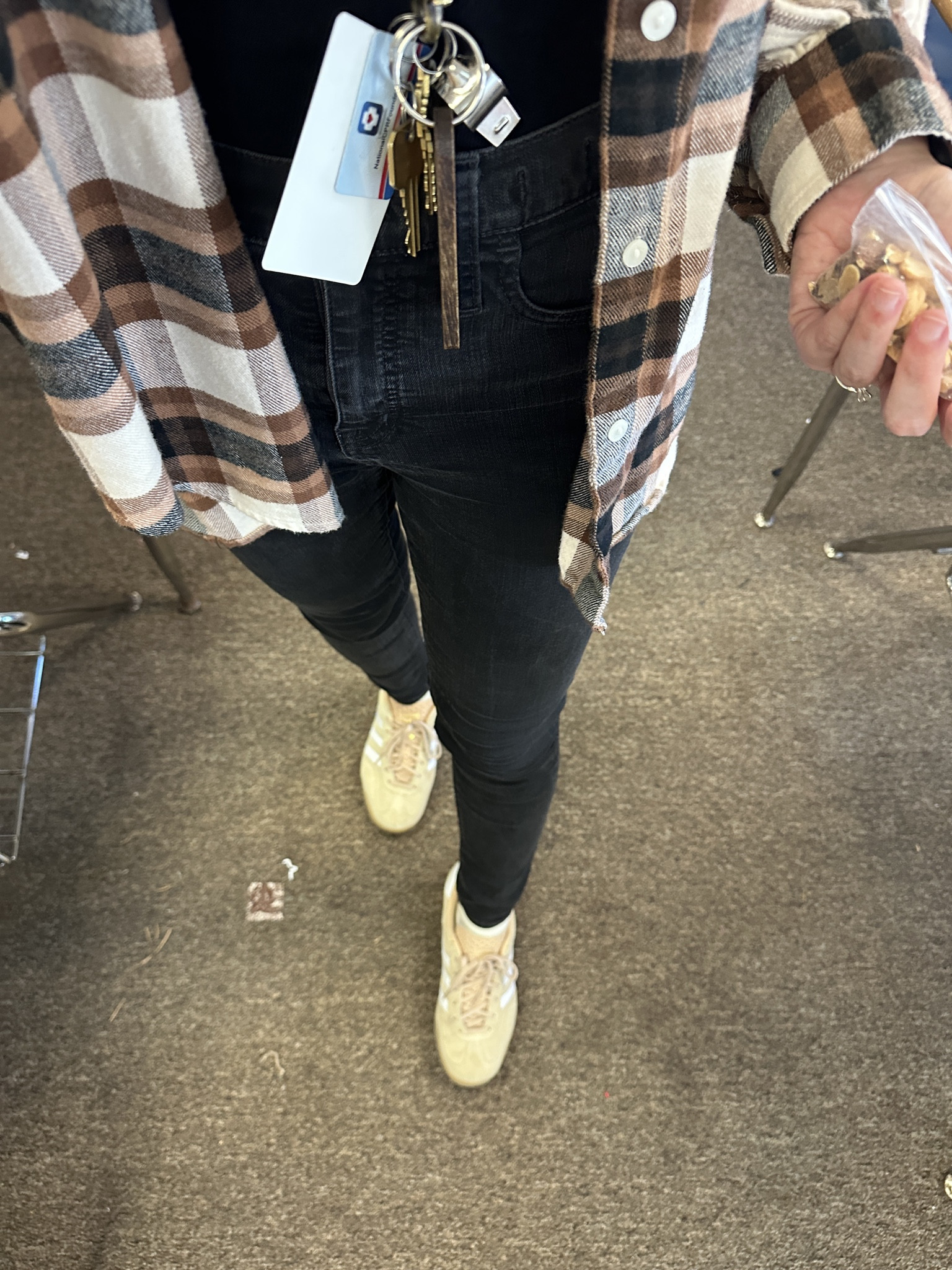 Big fan of this Fall flannel
Brown Flannel: Small (wish I sized down)
Levi 721: 27
Adidas: Gazelle
5’3
.

.

.
Fall outfits
Fall wardrobe
Flannel Shirt

#LTKPetite #LTKActive #LTKTravel