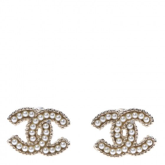 CHANEL

Pearl CC Earrings Gold

 
22 | Fashionphile