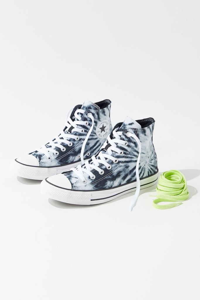 Converse Chuck Taylor All Star Tie-Dye High Top Sneaker | Urban Outfitters (US and RoW)