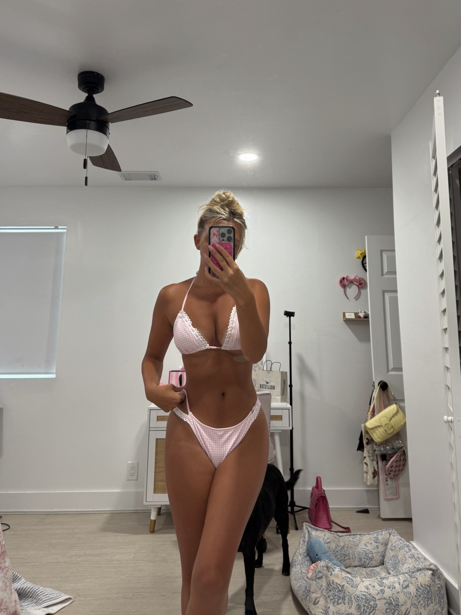 picked up this new swimsuit and I’m obsessed (and it’s on sale!!!) Linking this and some other fav finds 

#LTKSaleAlert #LTKSeasonal #LTKSwim