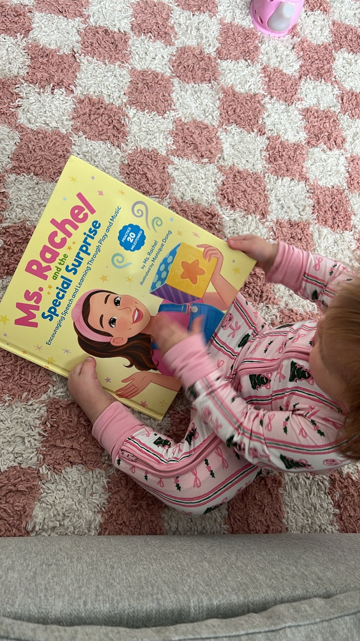 My 17 month old favorite book/ toy she owns lol



#LTKKids #LTKGiftGuide #LTKBaby