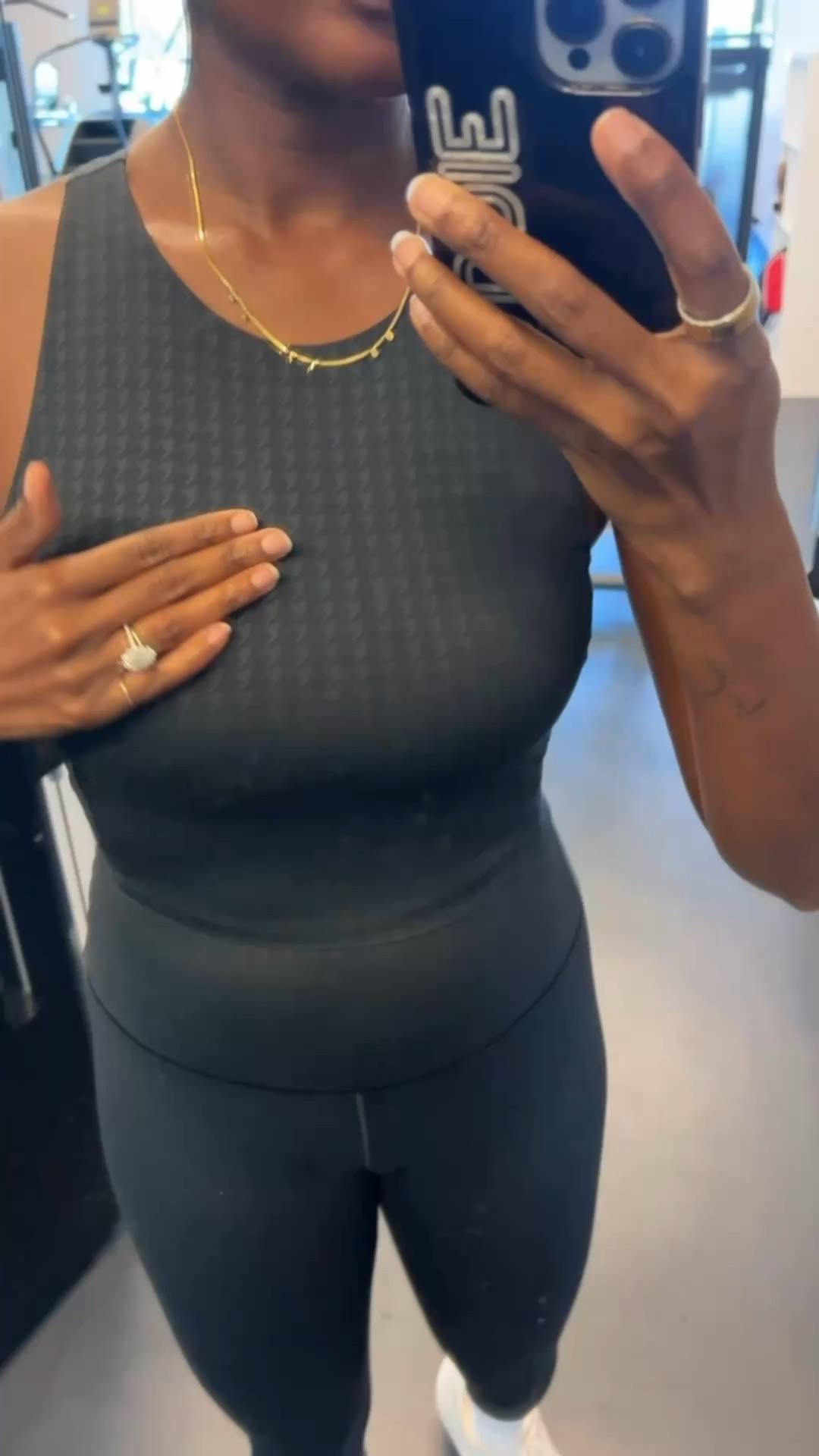 Black houndstooth workout leggings and high neck top. Love how it’s different from regular black  

#LTKActive #LTKHoliday