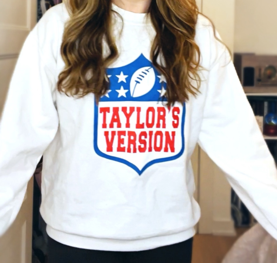 Want to wear something Taylor Swift related for the big game? I basically live in this NFL, Swiftie-themed sweatshirt
I also linked the digital download if you want to make your own!

#LTKSeasonal #LTKfindsunder50 #LTKMostLoved