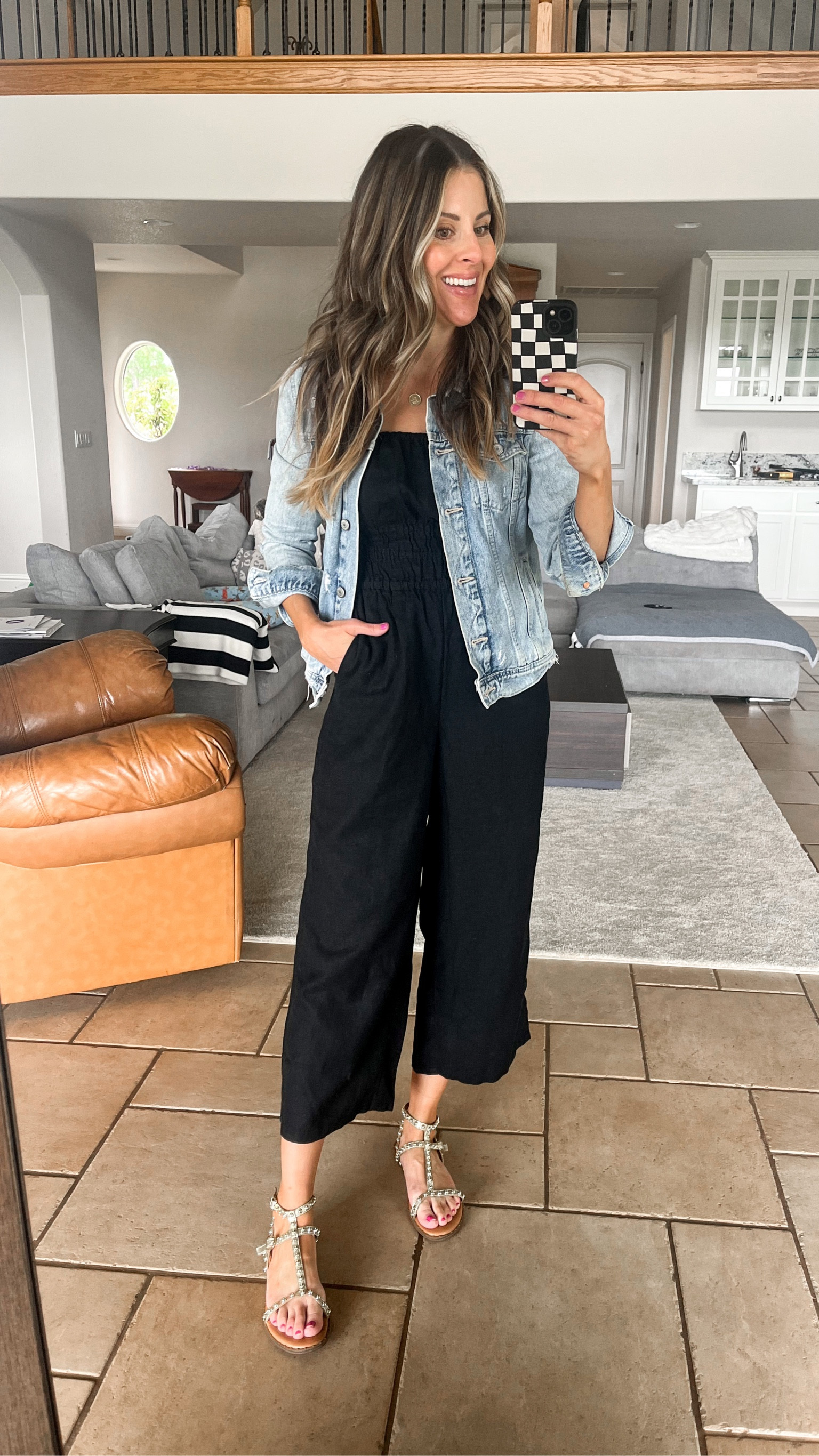 Comment “links” anti will send you a shopping link with everything!
.
.
This jumpsuit and denim jacket are both 50% off at old navy right now! Size XS in both.

.
.
#oldnavystyle #oldnavydeals 