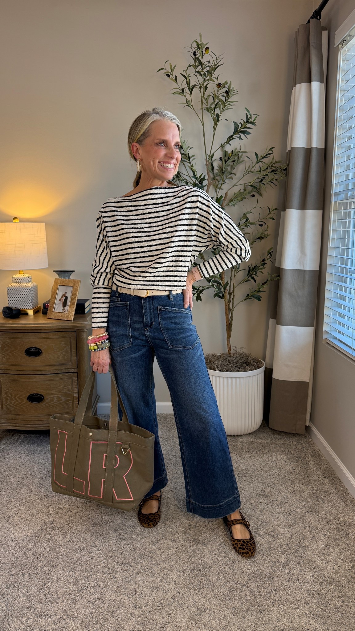 XS top and small jeans. Use LISA10 on top

#LTKOver40 #LTKgrwm #LTKootd