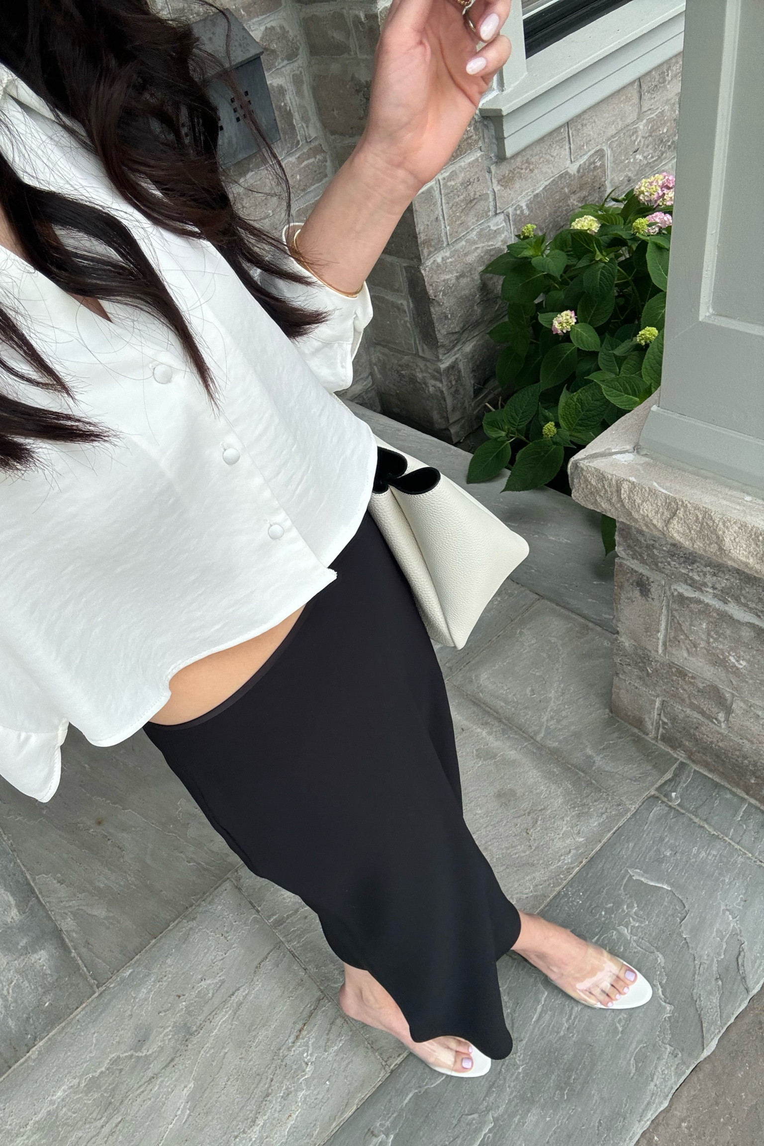 Outfit selfie 🤳 

#classicoutfit #midiskirt #aritzia #daydate #zara #prada #outfitselfie #outfitidea #workwear

#LTKover50style #LTKstyletip #LTKcanada