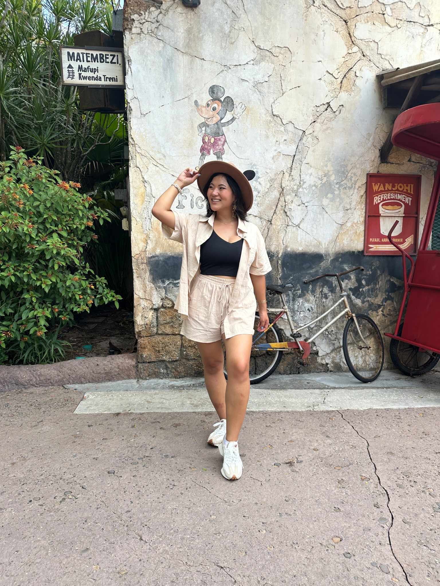 Animal Kingdom Safari outfit