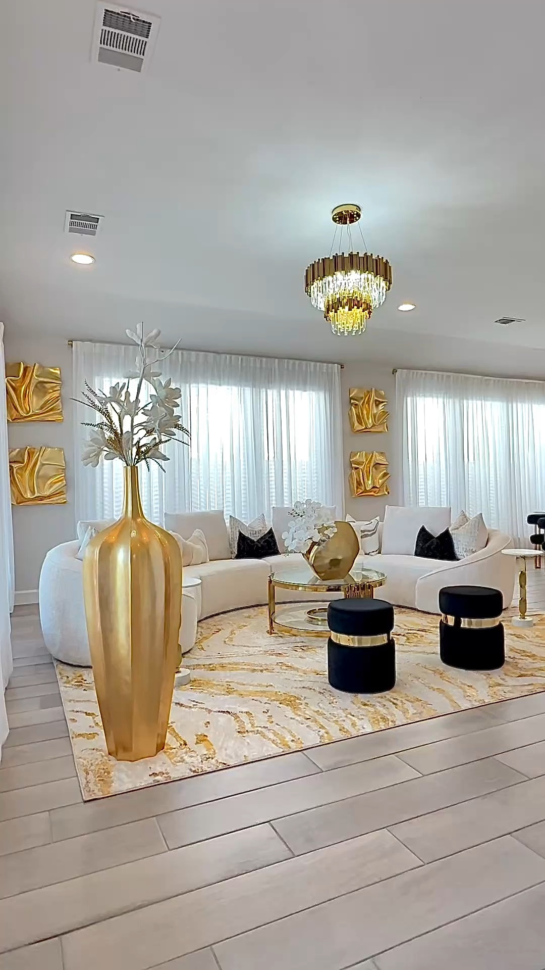 Transform your living room into a glamorous retreat ✨

DISCOUNT CODES:

KK5 - 5% off Z GALLERIE 
Kikis10 - 10% off POP MAISON
HM183 - 14% off HOMARY

#LTKHome #LTKSaleAlert