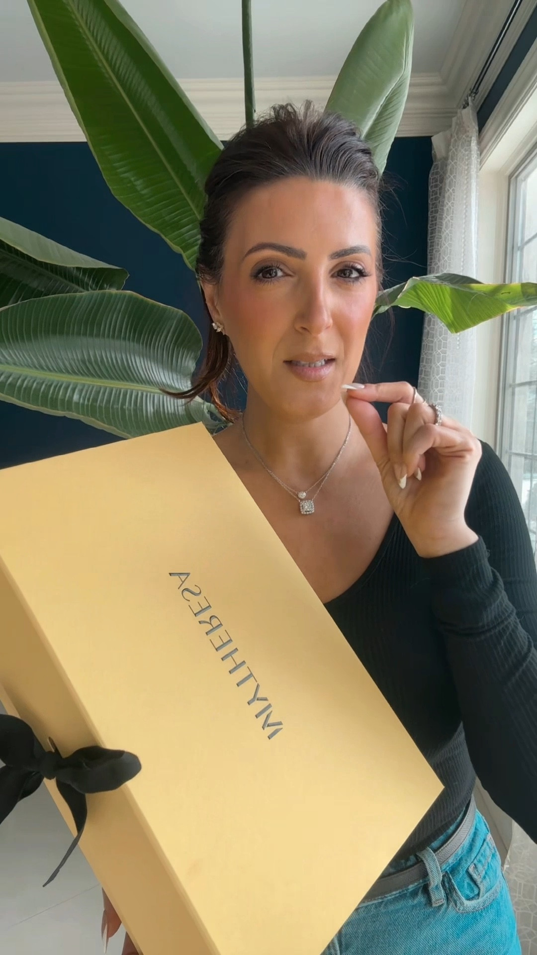 People forget that your accessories can ALWAYS elevate your look 😎

#LTKgrwm #LTKTravel #LTKdayinmylife