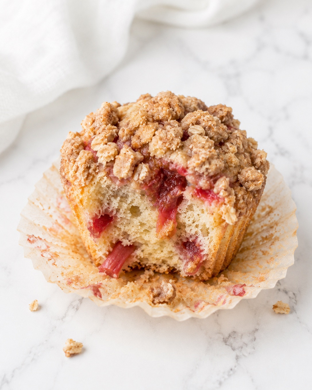Recipe share! My strawberry rhubarb crumble muffins use my easy muffin base, a strawberry rhubarb compote and my favorite oat crumble on top. See the full post on my blog!

#LTKfamily #LTKsummer #LTKhome