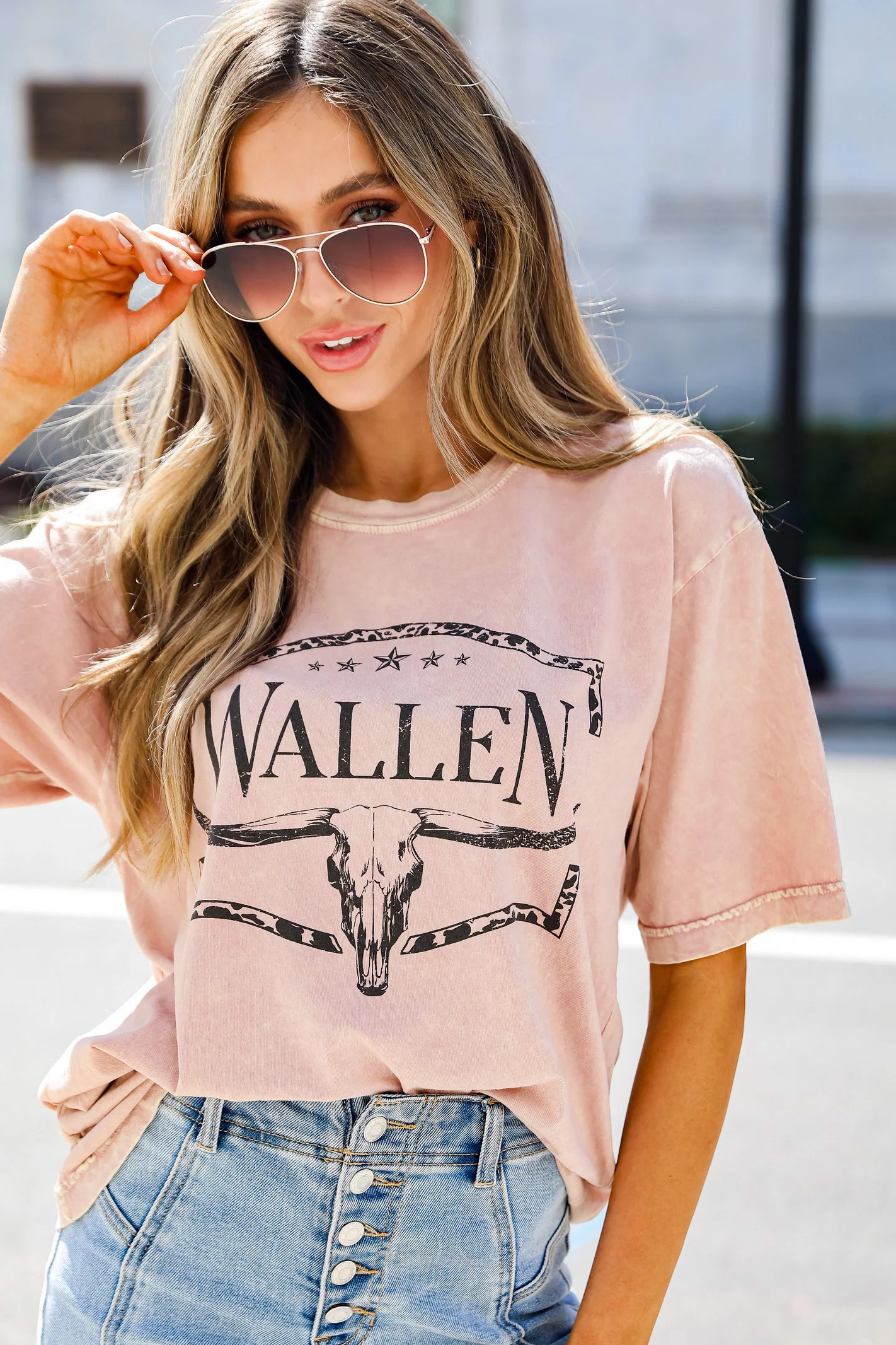 Wallen Graphic Tee | Dress Up