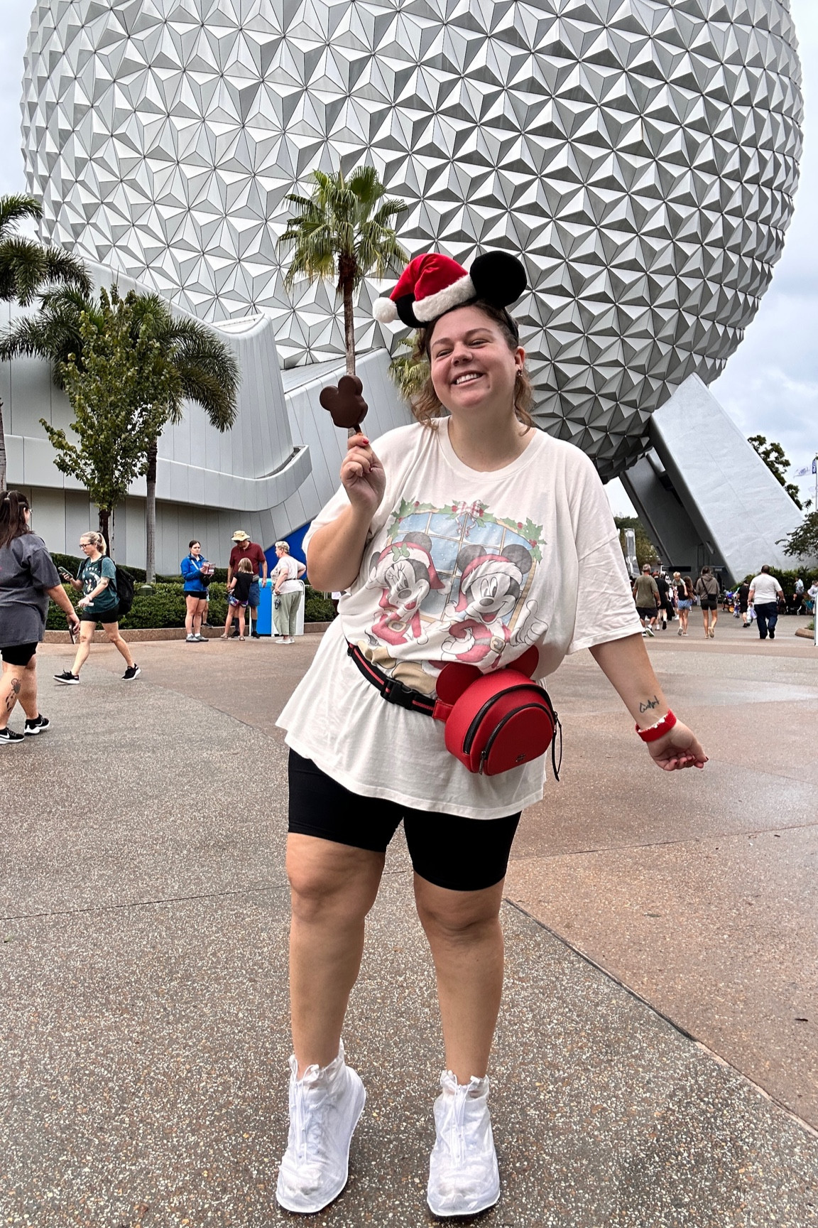 Comfy Disney Holiday Athleisure Outfit ✨

#LTKHoliday #LTKplussize