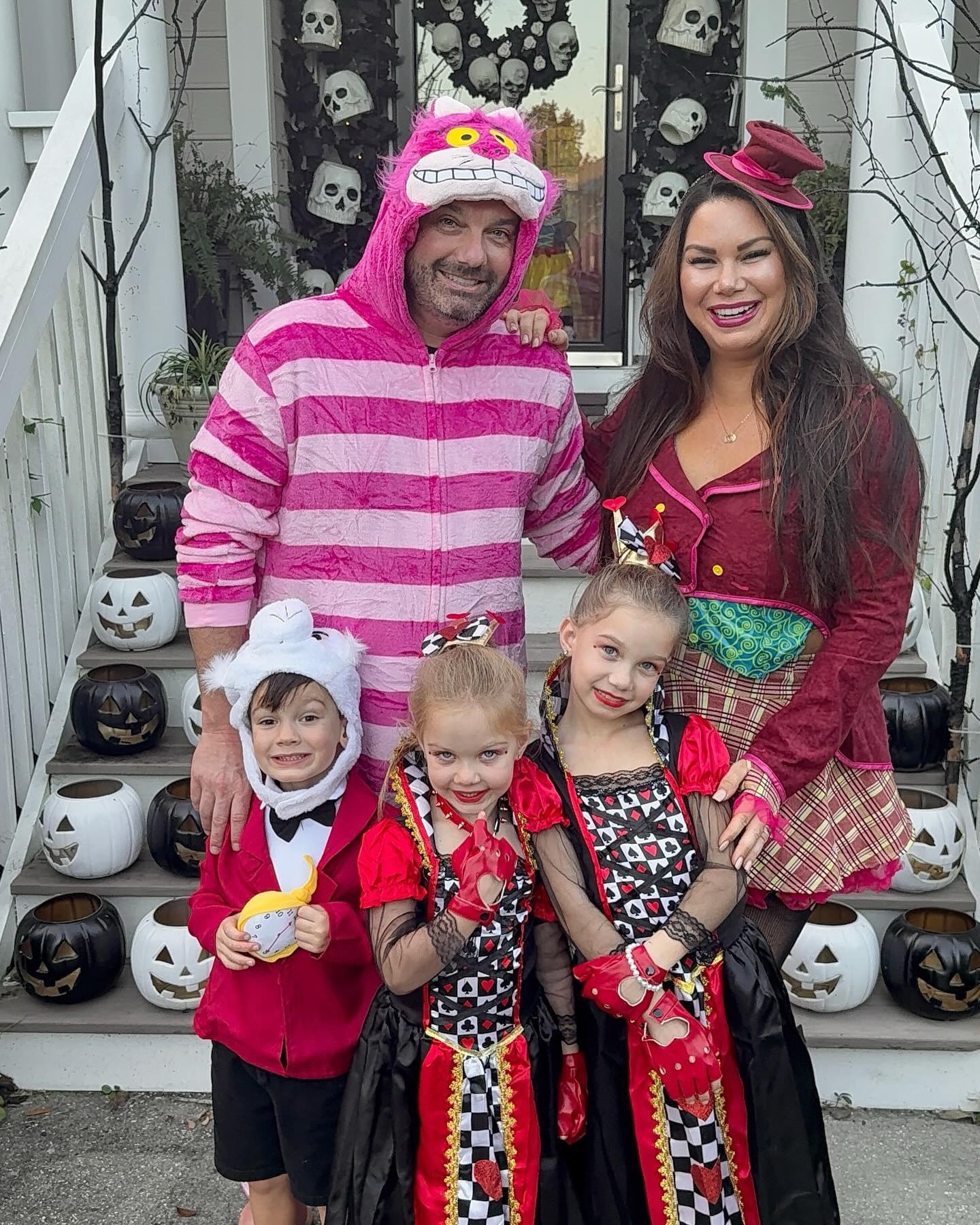 Happy Halloween, Friends! 🩷 Hope y’all had as wonderful of a time as we did! 🩷

Comment CHESHIRE for the link to our Halloween costumes ♥️

#halloween #familycostumes #halloweencostume #aliceinwonderland #queenofhearts #madhatter #mrrabbit #cheshire #halloweenideas #halloweeninspo #halloweentime