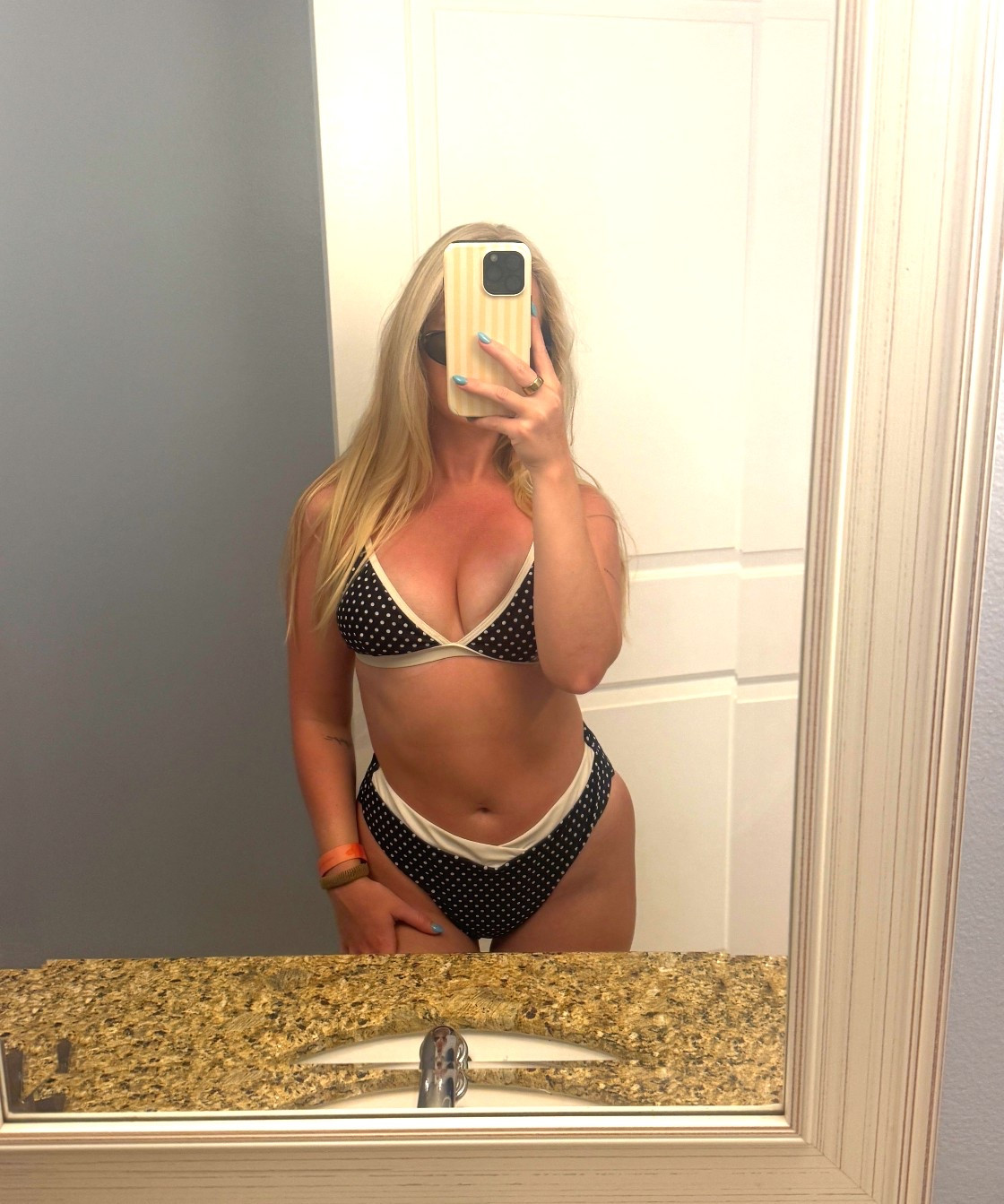 My new fav swimsuit! Just the right amount of high waisted- wearing a small!
-
-
-
Polka dot swimsuit, mid rise swimsuit, high rise swimsuit, Amazon swimwear, Amazon bikini set, medium coverage bikinii

#LTKSwim