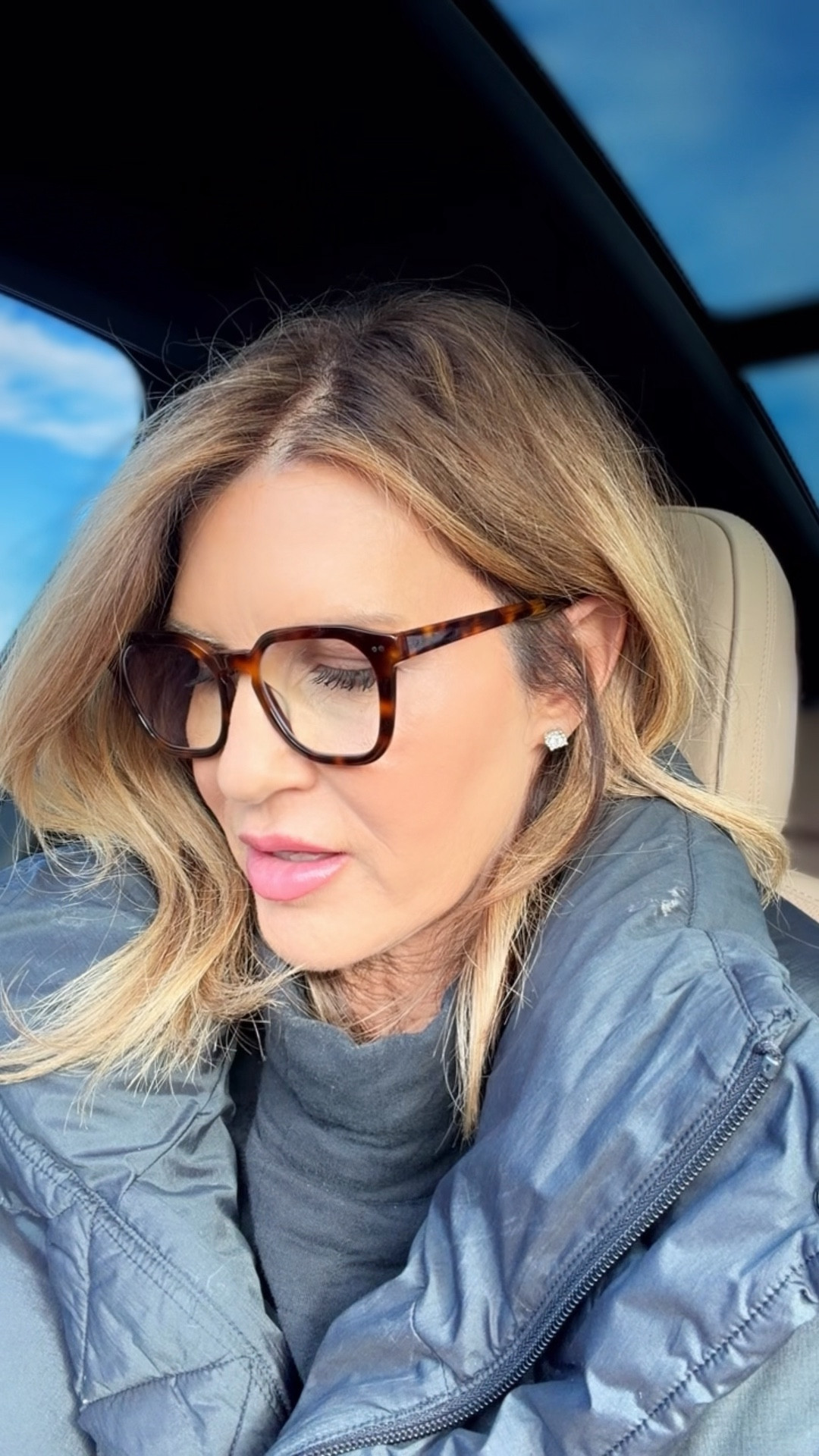 My new spectacles 🤓 Tova Tortoise and Hatcher in black 

#LTKOver40 #LTKdayinmylife