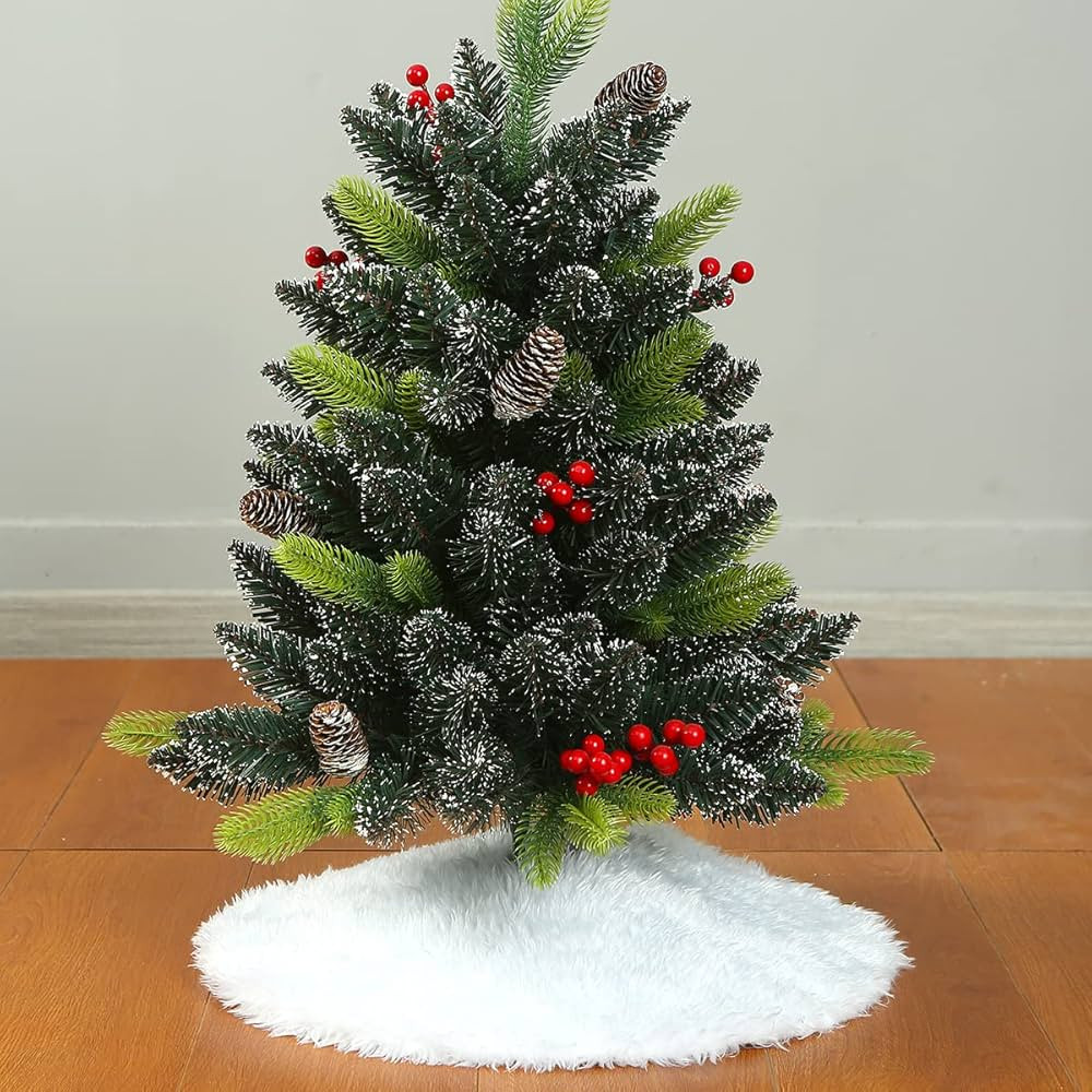 Sattiyrch Faux Fur Christmas Tree Skirt 18in,Xmas White Small Tabletop Christmas Tree Skirt(White... | Amazon (US)