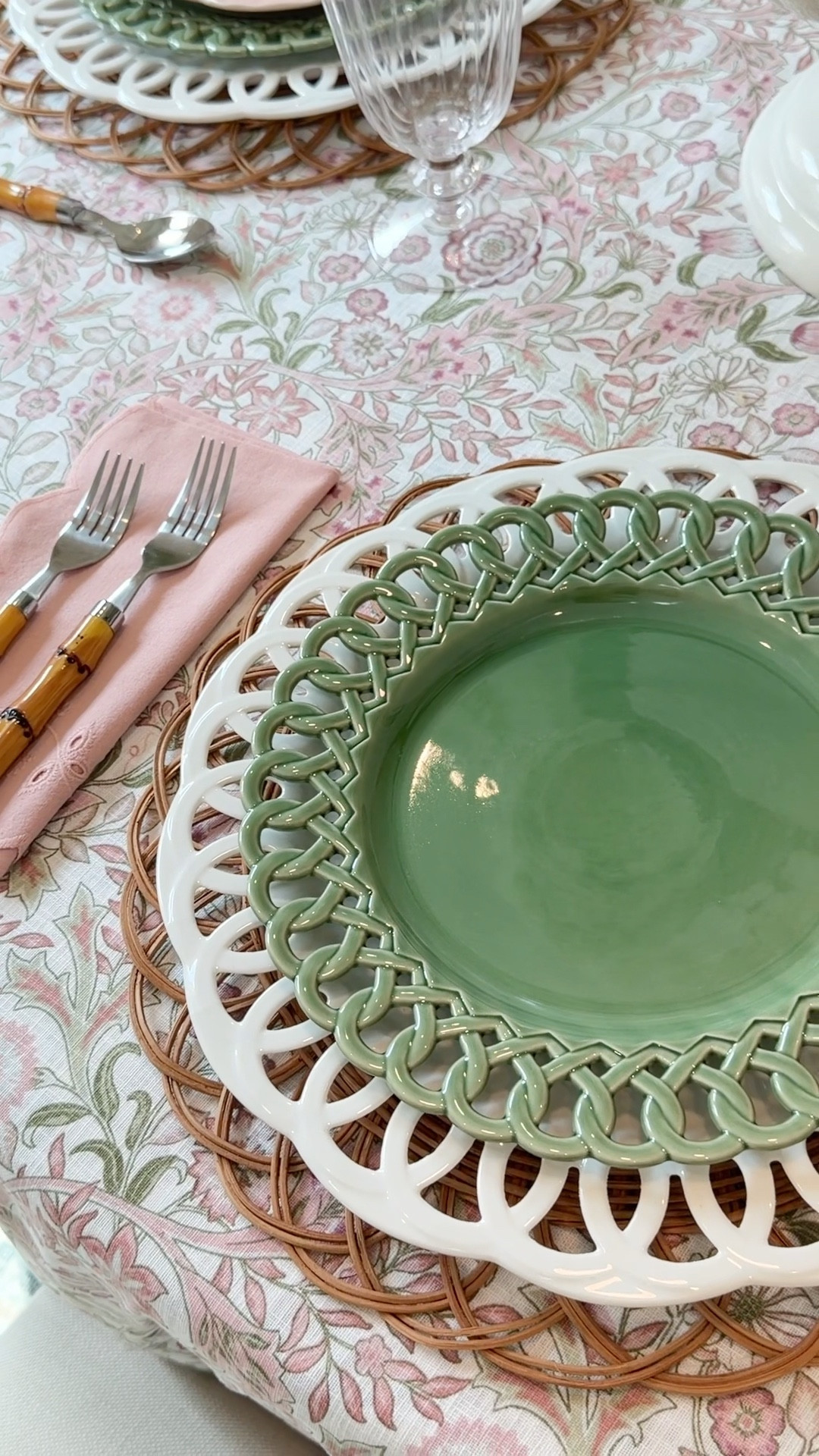 Green looped plates are back in stock! 🤍 @Marshalls 