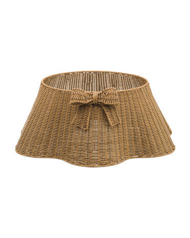 30in Scalloped Tree Collar With Bow | Marshalls