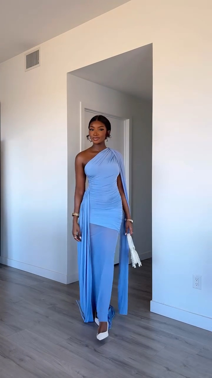 help me decide 1,2 or 3? save for later 💙 would you wear these? 

follow (@mz_zae) for more outfit inspo

#outﬁtinspo #dressidea #weddingguestdress #dresses