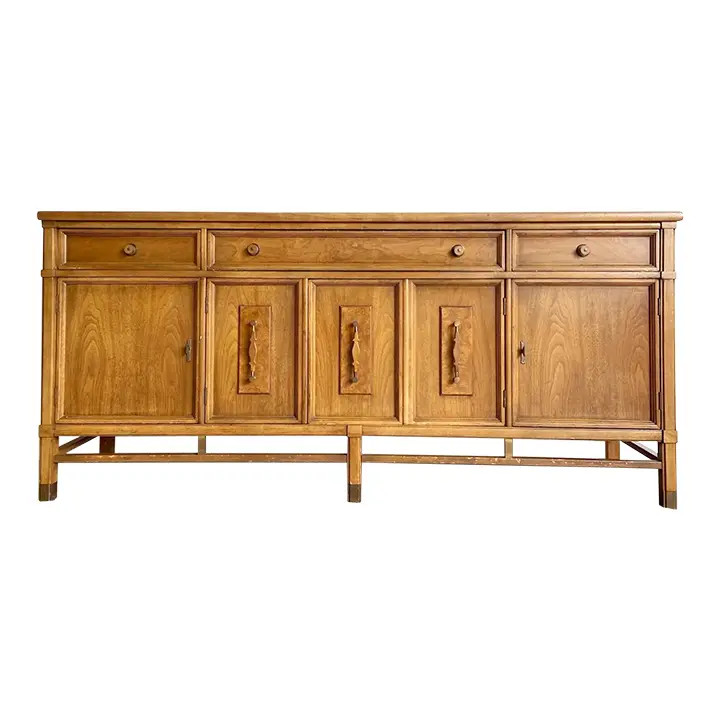 Mid Century Modern Walnut Credenza by American of Martinsville | Chairish