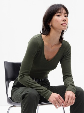 Modern V-Neck T-Shirt | Gap (CA)