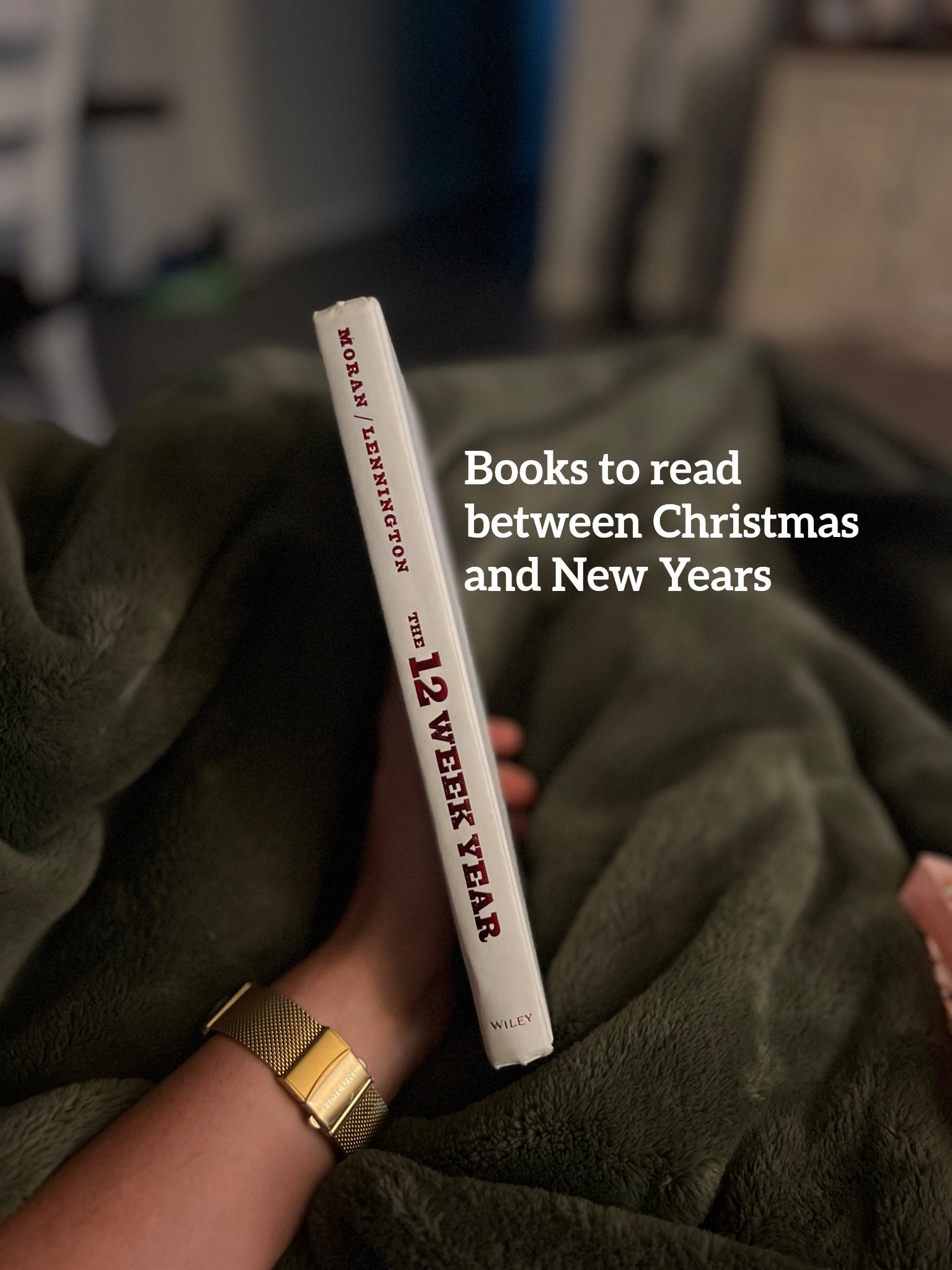 The top 3 books I would read between Christmas and New Years if I was determined to create new habits for 2026 … and make them stick! 

#LTKfitnessgoals #LTKmorningroutine #LTKmomlife