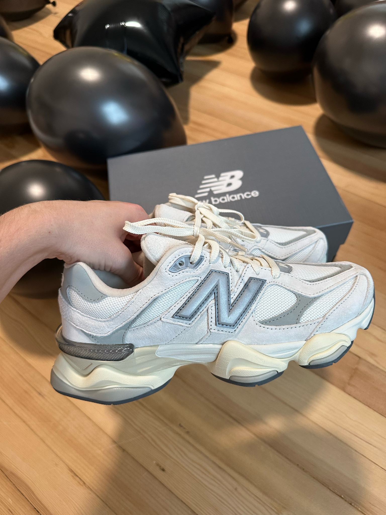 My favorite everyday/workout sneakers!☁️ New Balance 9060’s

#LTKHoliday #LTKGiftGuide #LTKShoeCrush